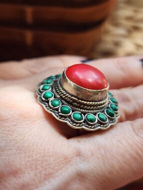 Vintage Malachite And Coral Ring